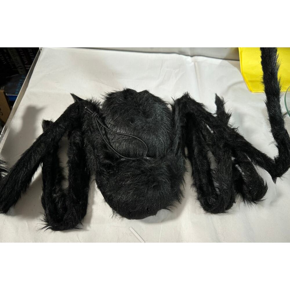 NWOT Realistic Giant Mechanical Spider Halloween Outdoor Garden Party